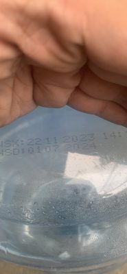 Nước Khoáng Lavie 19L bình úp 8 hạn sản xuất và hạn sử dụng trên vỏ bình lavie