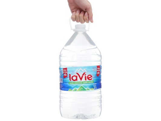 Nước khoáng Lavie 5L thùng 4 chai 2 quai xách chai lavie 5l
