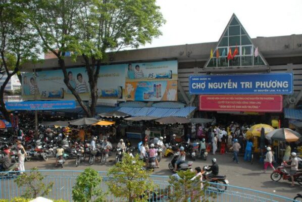 Đặt Nước Aquafina Tại Phường 6, Quận 10, TPHCM 3 Chợ Nguyễn Tri Phương tại phường 6, quận 10, TPHCM