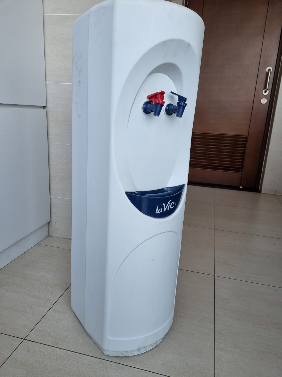 Cây nóng lạnh lavie model 01