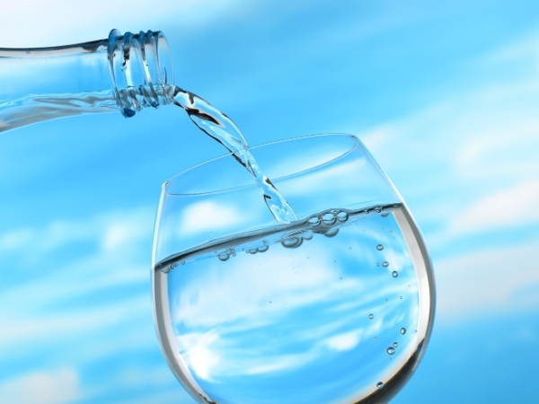 Vihawa những điều chưa biết? 5 cách phân biệt nước Vihawa giả 8 Bình nước Vihawa 20l nước không có màu